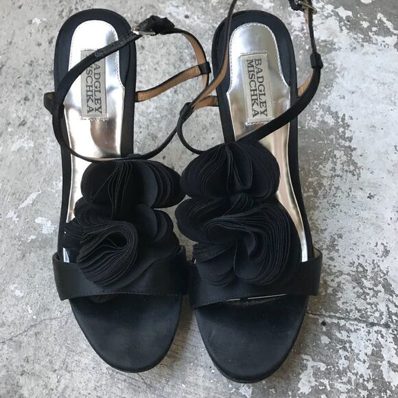 Badgley Mischka  - Picture 3 of 5